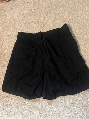 Old Navy Linen Shorts - Size Medium